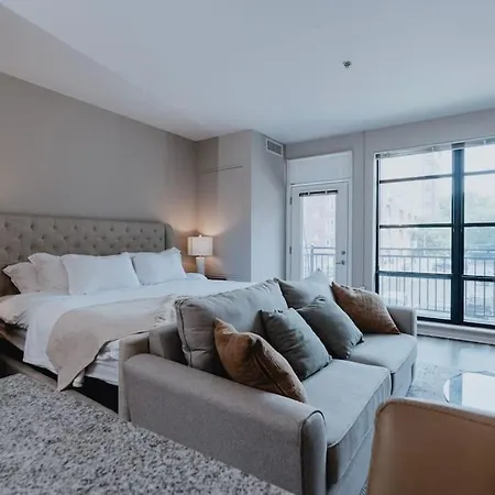 Charming Studio King Bed & Pool St Louis Tower Grove Exterior foto
